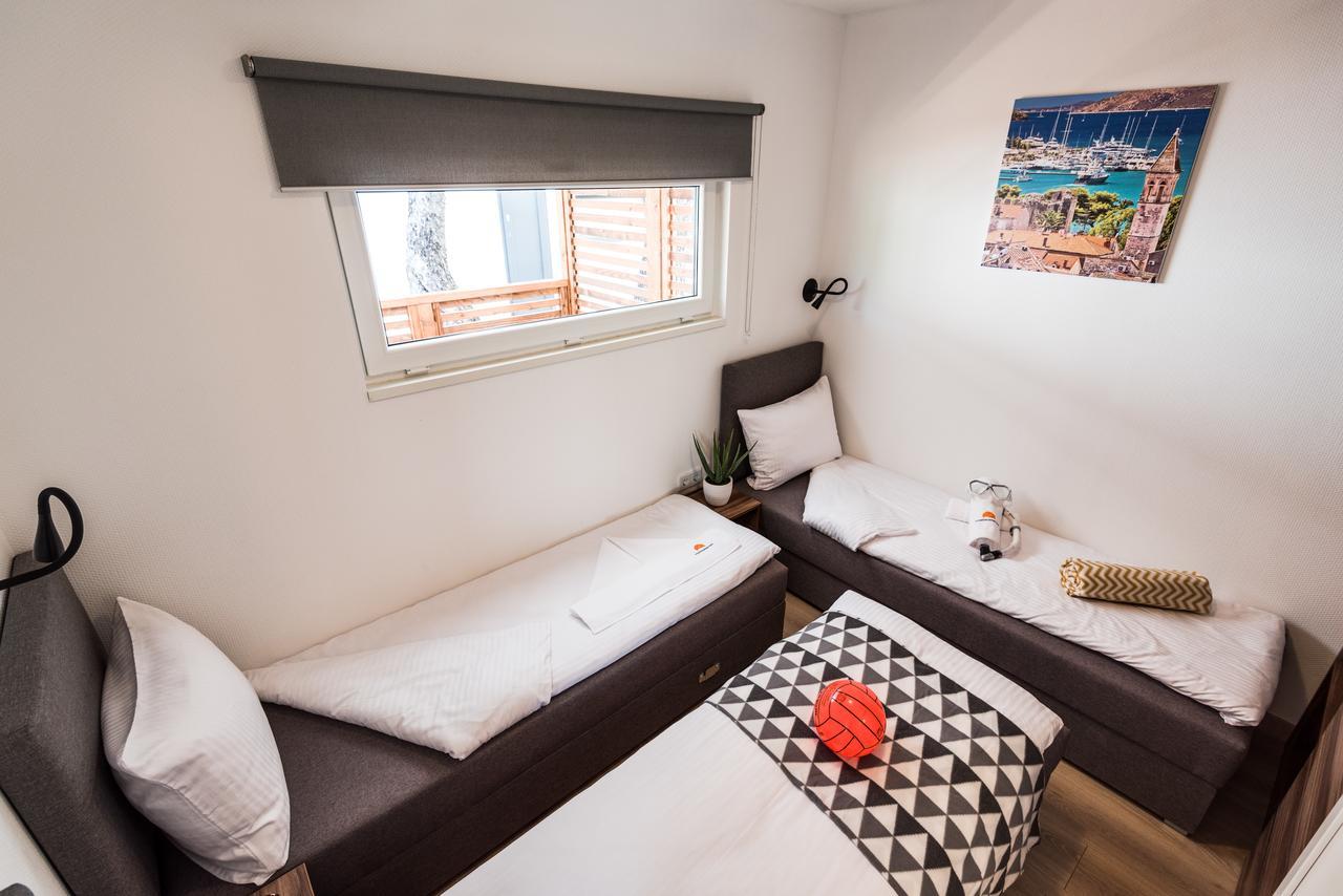 Croatia Camp Mobile Homes Vodice Habitación foto