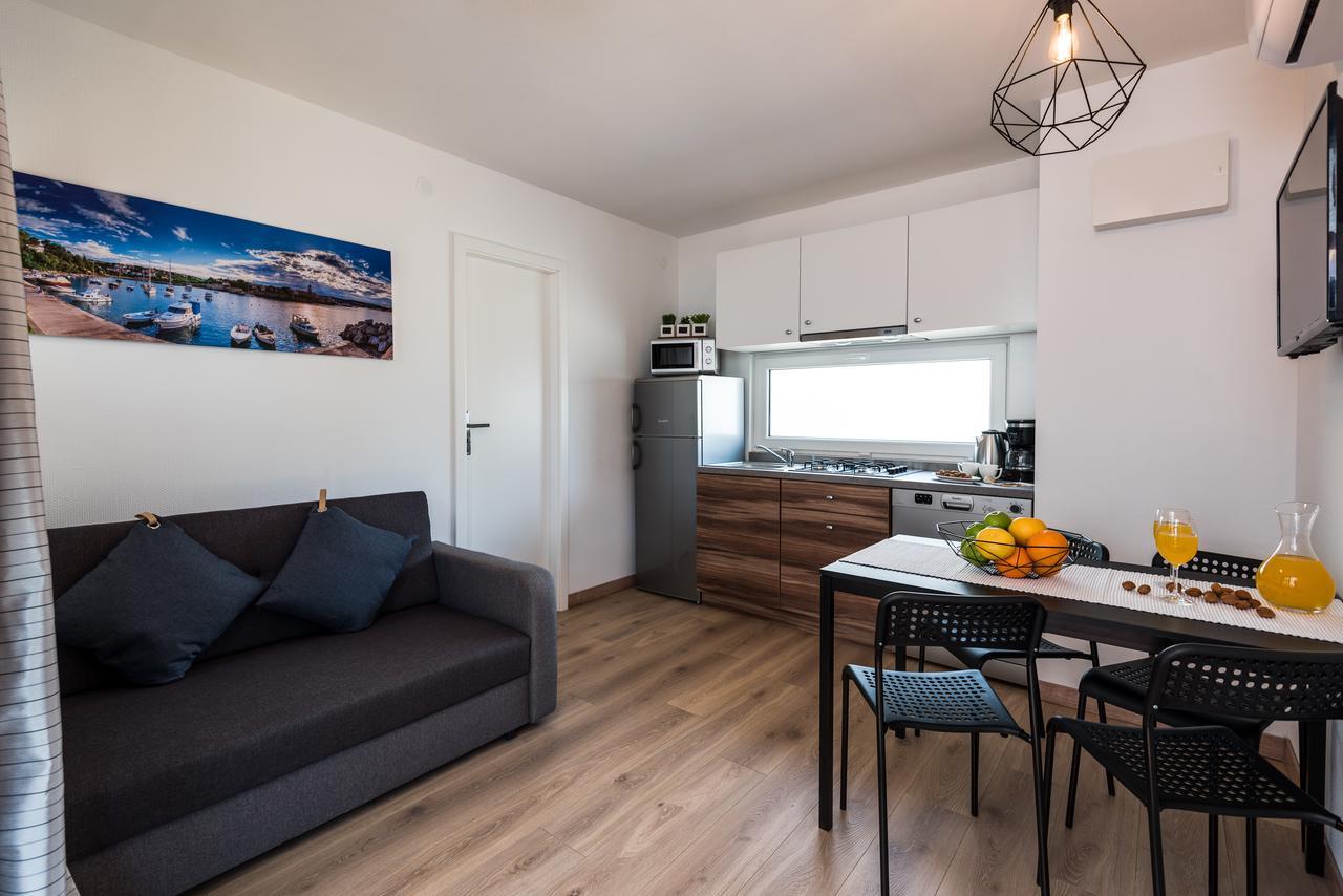 Croatia Camp Mobile Homes Vodice Exterior foto